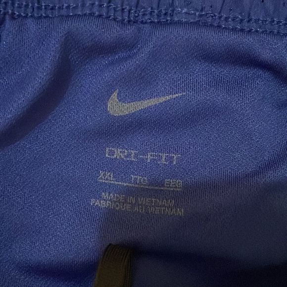 2 NWT Nike men’s blue and black large standard fit 4” length XXL shorts workout - Picture 5 of 11